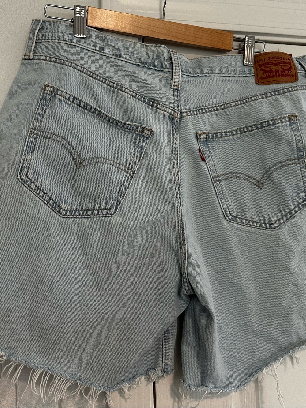 Levi’s Jean Shorts - Picture 2 of 5